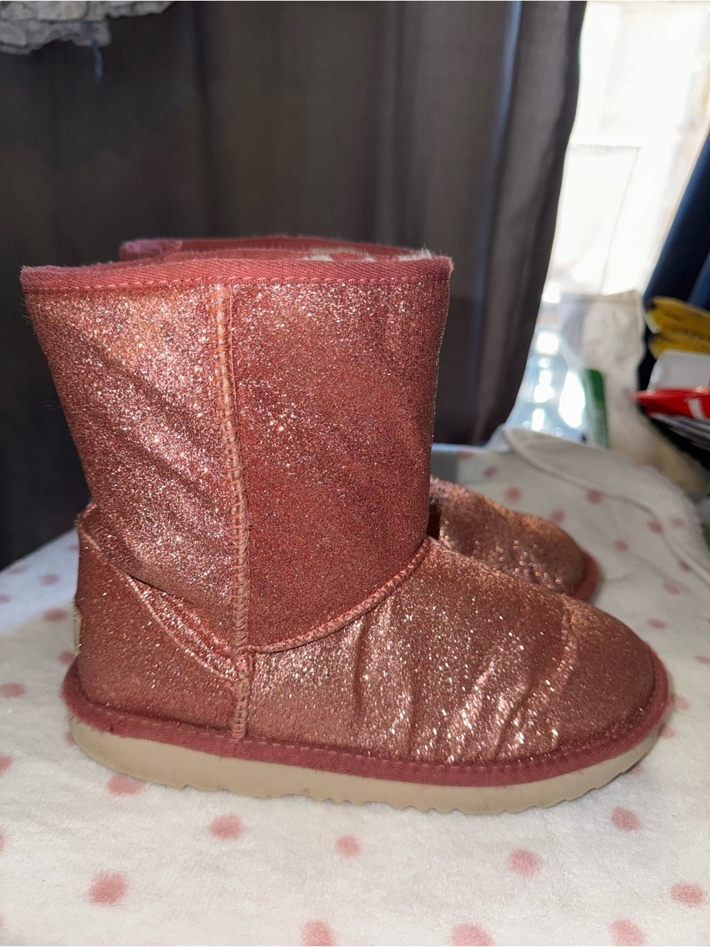 Uggs size 4 kids Metallic Rose Glitter Short Boots